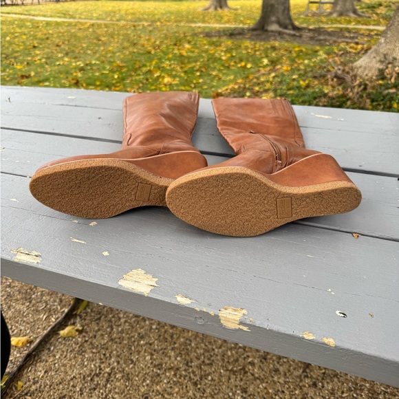 ZODIAC Iggy Wedge Knee High Boot Women's Size 8 Cognac - Picture 9 of 10